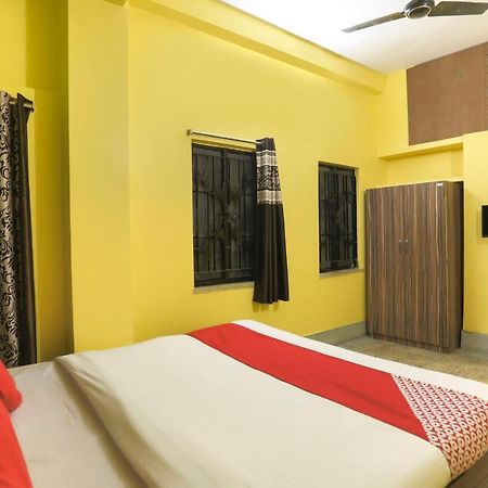מלון כלכותה Oyo 64740 Sahu Palace מראה חיצוני תמונה