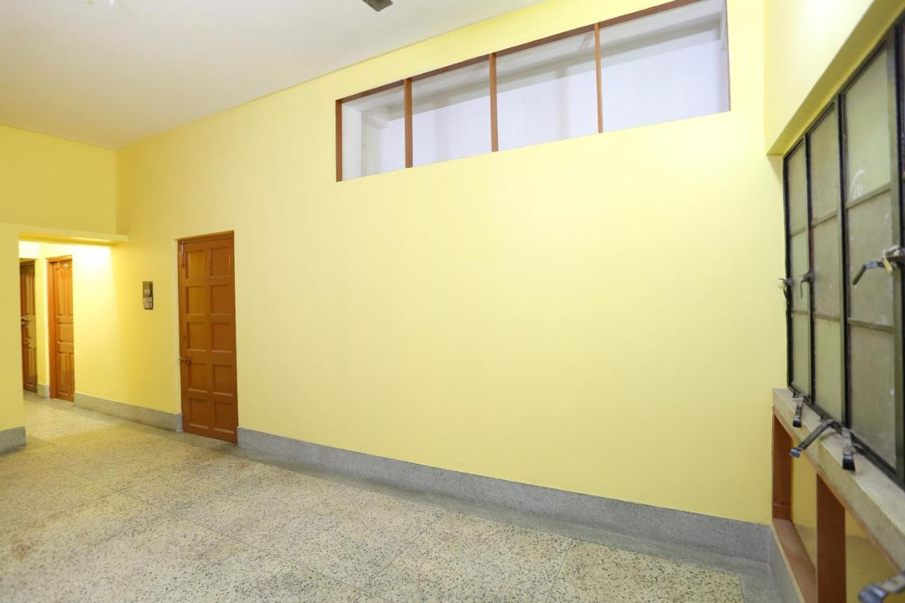 מלון כלכותה Oyo 64740 Sahu Palace מראה חיצוני תמונה